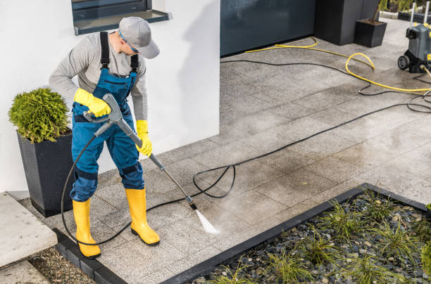 Professional Pressure Washing in Riverton, IL